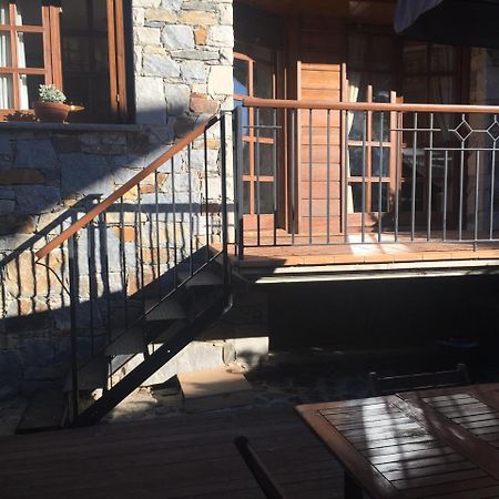 Watching Vilallonga De Ter Apartment Exterior photo